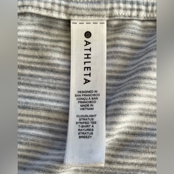 Athleta Striped Cloudlight Stratus T - large tall - Picture 5 of 5